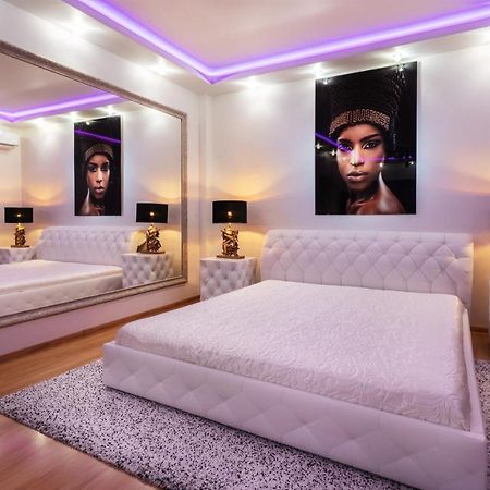 Premium Jacuzzi Apartment Klaipeda Bagian luar foto