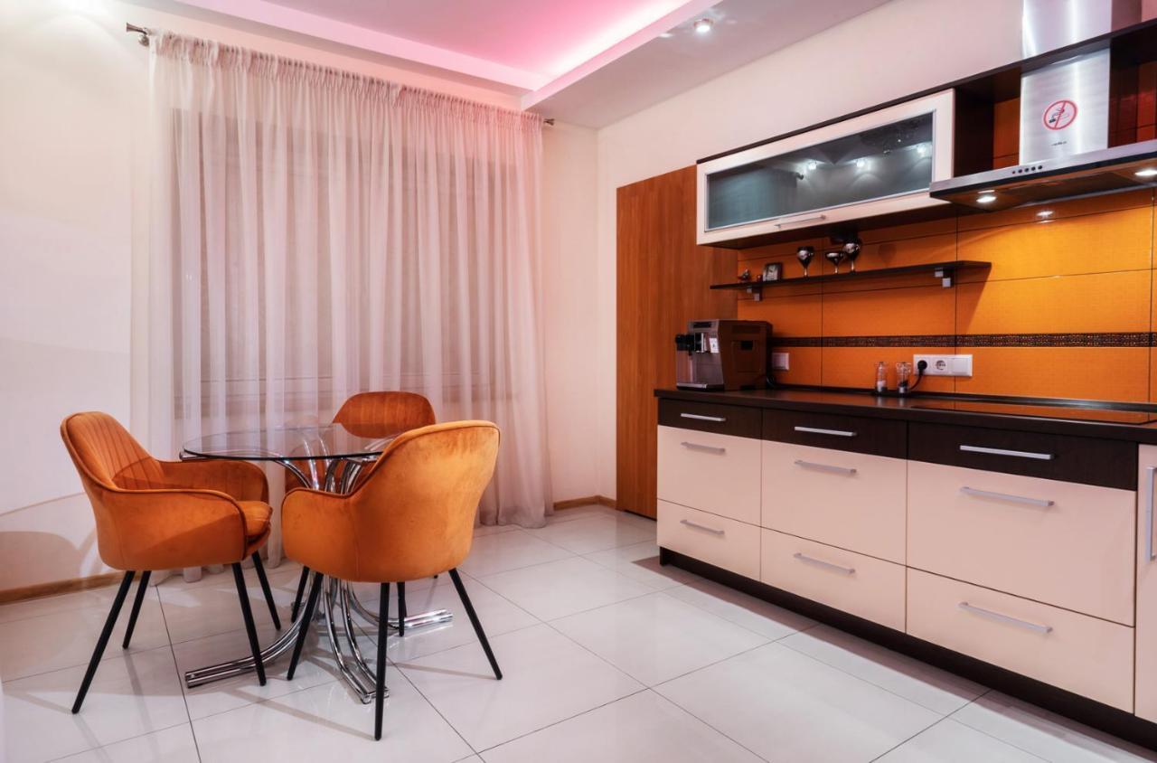 Premium Jacuzzi Apartment Klaipeda Bagian luar foto